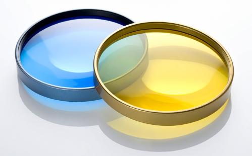 Coloured lenses overlapping